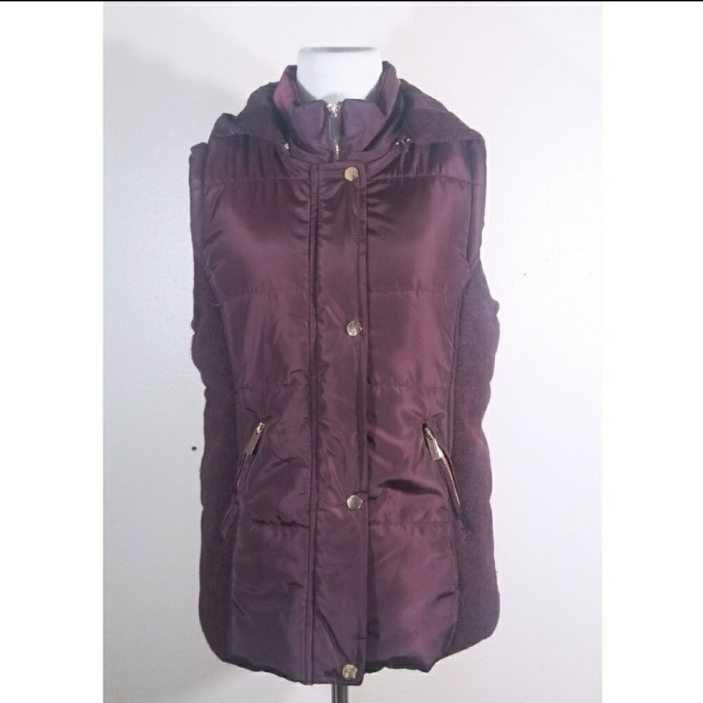 NWT Vanity Puffer Vest
